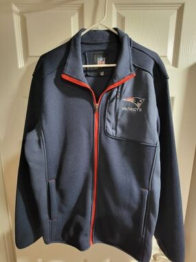 Like New- Official NFL New England Patriots full zip jacket. Navy blue -size L